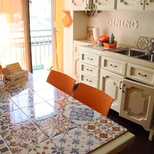 La Casa Sotto I Tigli , Lecco Włochy